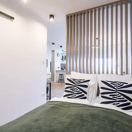 - Sunny - Cozy&modern Apartament